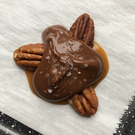 Keto friendly chocolate caramel turtles