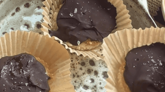 No-Bake Peanut Butter Chocolate Cookie Cups - Tom & Jenny's